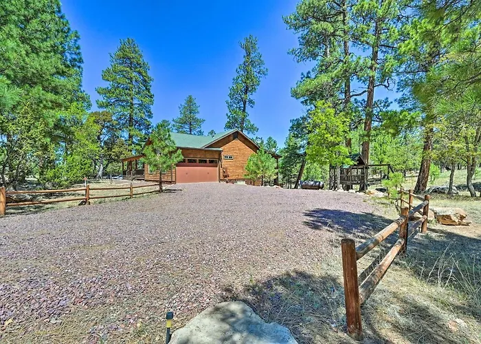 Holiday home Bring A Pet: W/ Fire Pit!